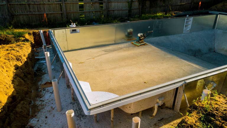 Rénovation piscine carrelage Claret